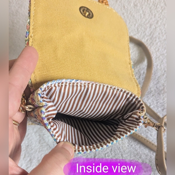 🎉 Weaved style clutch, BNWOT shoulder, phone purse, vivid multi color pattern - Picture 4 of 10